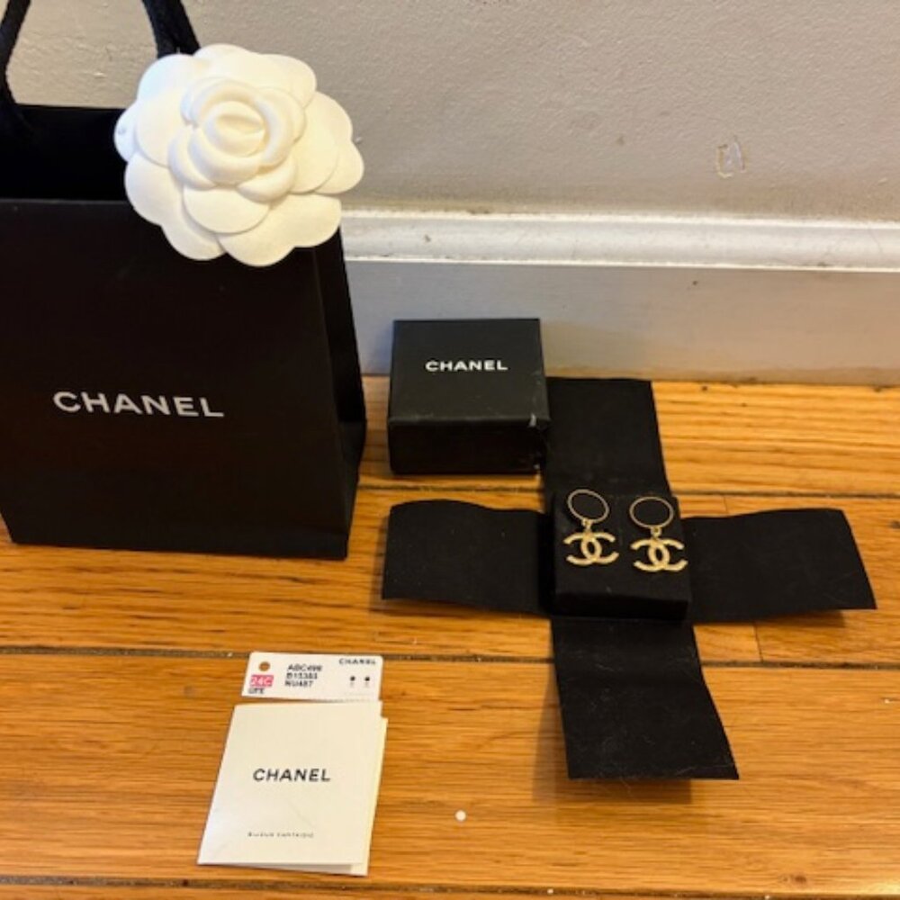 Authentic Chanel Logo CC Earrings, NWT & Receipt